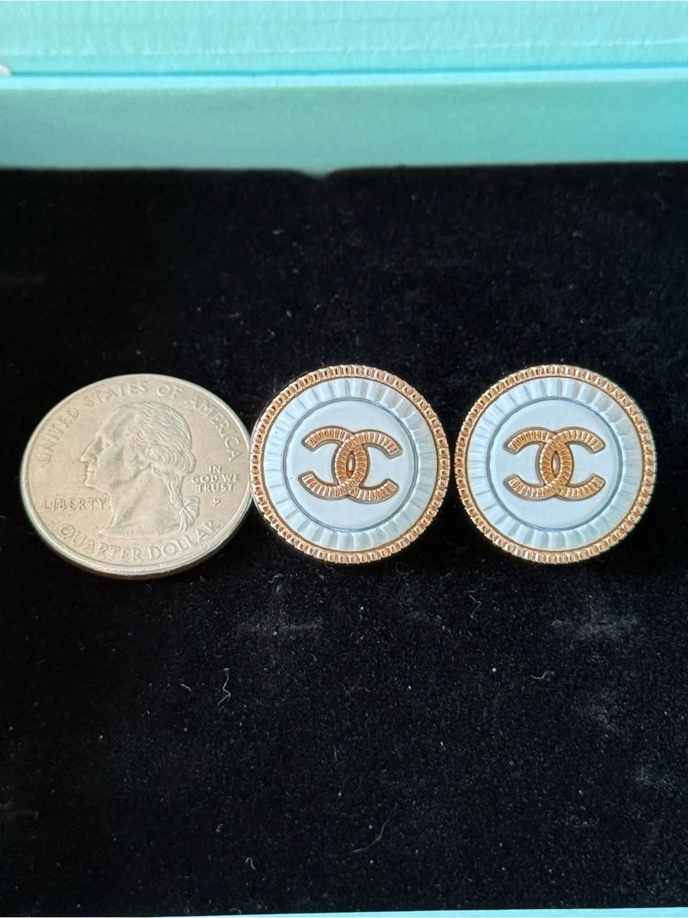 ChaneI Classic Gold Logo Round White Button Earrings - Picture 2 of 5